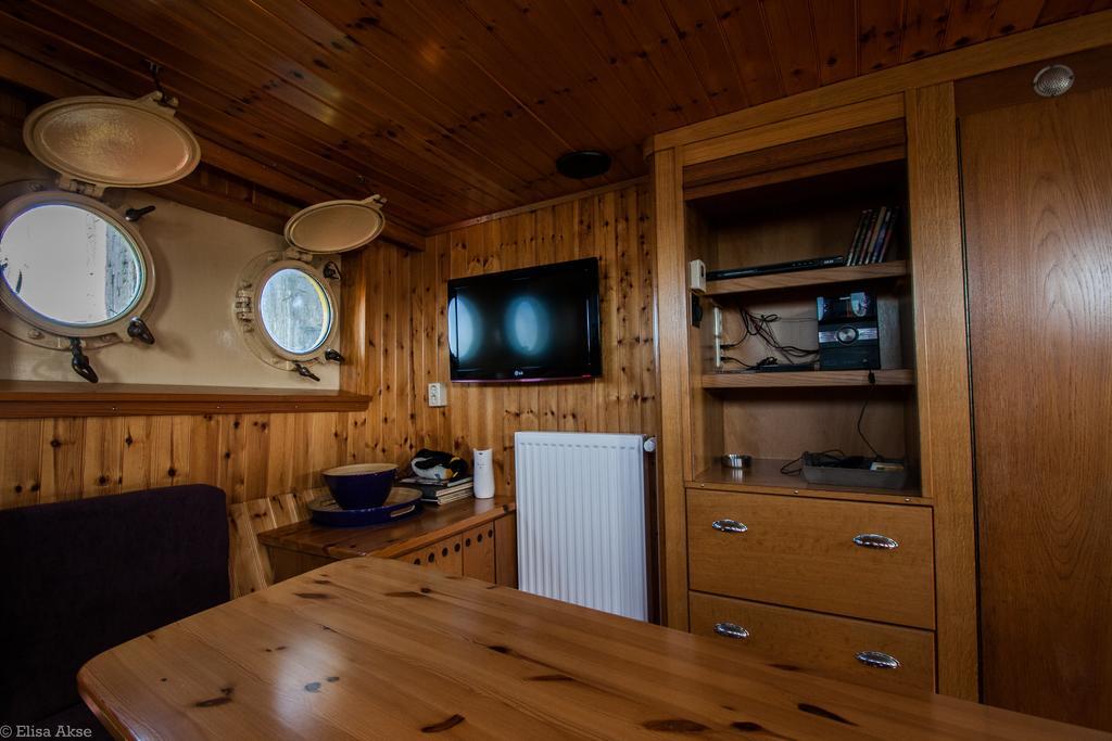 Historic Boat Langenort Hotel Harlingen Ngoại thất bức ảnh